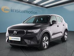 Grau Gebraucht 2022 Volvo XC40 Core SUV | 33.649 € (Fairer Preis)
