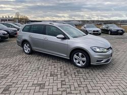 Tungsten silver metallic Gebraucht 2020 VW Golf VIII Highline Kombi | 10.800 €