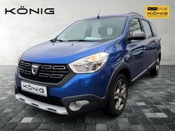 Blau Gebraucht 2022 Dacia Lodgy Stepway Van / Kleinbus | 15.990 € (Etwas zu teuer)