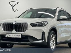 Weiß Neu 2025 BMW iX1 SUV | 45.999 € (Etwas zu teuer)