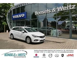Weiß Gebraucht 2020 Opel Astra Business Edition Kombi | 12.790 € (Etwas zu teuer)