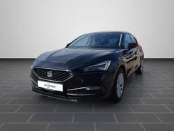 Mitternachtsschwarz (metallic) Gebraucht 2020 Seat Leon Style Limousine | 18.900 € (Etwas zu teuer)