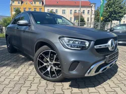 Grau Gebraucht 2021 Mercedes GLC200 Exclusive SUV | 37.888 €