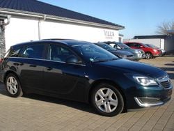 Grün Gebraucht 2016 Opel Insignia Kombi | 5.499 € (Guter Preis)