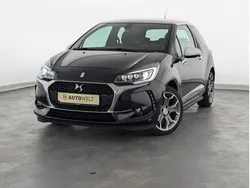 Lackierung perlmuttweiss + moondu/lack zweifarbig Gebraucht 2016 DS Automobiles DS3 So Chic Kleinwagen | 9.660 € (Fairer Preis)
