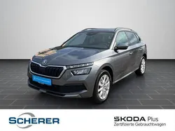 Graphitegrau metallic (metallic) Gebraucht 2022 Skoda Kamiq Tour SUV | 18.450 € (Fairer Preis)