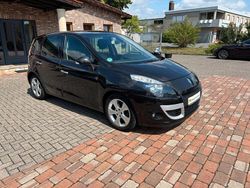 Schwarz Gebraucht 2009 Renault Scénic III Dynamique Van / Kleinbus | 4.450 € (Etwas zu teuer)