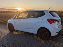 Weiß Gebraucht 2014 Hyundai ix20 Edition Kleinwagen | 4.990 € (Guter Preis)