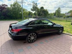 Schwarz Gebraucht 2015 Mercedes E200 Coupé | 17.300 € (Fairer Preis)
