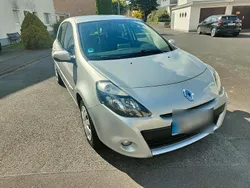 Silber Gebraucht 2012 Renault Clio IV Kleinwagen | 6.499 € (Fairer Preis)