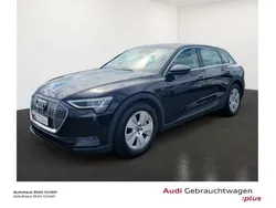 Schwarz Gebraucht 2021 Audi e-tron Basis SUV | 28.890 € (Fairer Preis)