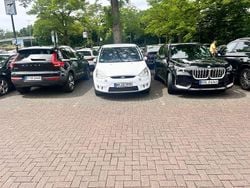Weiß Gebraucht 2009 Ford S-MAX S Van / Kleinbus | 3.900 € (Fairer Preis)