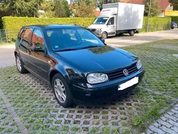 Schwarz Gebraucht 2001 VW Golf IV Highline Limousine | 2.600 € (Fairer Preis)