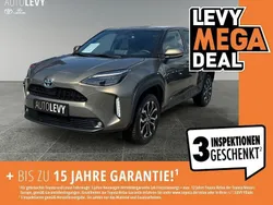 Bronze Gebraucht 2023 Toyota Yaris Hybrid Kleinwagen | 25.987 € (Teuer)