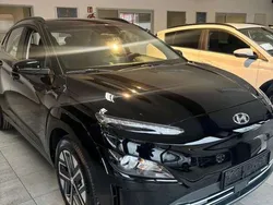 Phantom black / mic Gebraucht 2023 Hyundai Kona Select SUV | 25.990 € (Fairer Preis)