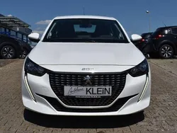 Weiß Gebraucht 2022 Peugeot 208 Kleinwagen | 11.500 € (Superpreis)