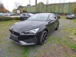 Midnight schwarz Neu 2024 Cupra Leon Limousine | 34.990 € (Etwas zu teuer)