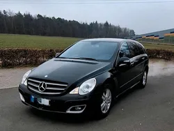 Schwarz Gebraucht 2007 Mercedes R320 Van / Kleinbus | 5.490 € (Teuer)