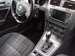 Weiß Gebraucht 2015 VW Golf VII LOUNGE Kombi | 9.000 € (Fairer Preis)