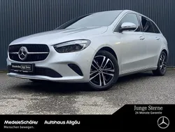 Silber Gebraucht 2023 Mercedes B200 Progressive Van / Kleinbus | 30.440 € (Fairer Preis)