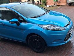 Blau Gebraucht 2008 Ford Fiesta Ghia Limousine | 2.500 € (Guter Preis)