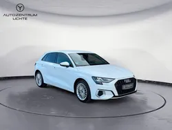 Weiß Gebraucht 2023 Audi A3 Sportback S-Line Limousine | 27.599 € (Fairer Preis)