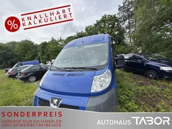 Farbe blau line/deckende lacki Gebraucht 2010 Peugeot Boxer Van | 4.485 € (Fairer Preis)