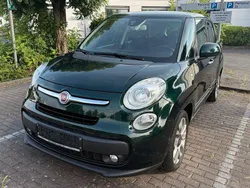 Grün Gebraucht 2016 Fiat 500L Living Van / Kleinbus | 5.490 € (Fairer Preis)