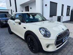 Weiß Gebraucht 2019 Mini ONE Kleinwagen | 14.700 € (Fairer Preis)