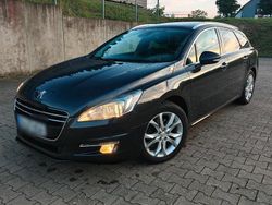 Grau Gebraucht 2011 Peugeot 508 Kombi | 5.500 € (Teuer)