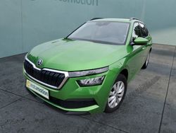 Grün Gebraucht 2021 Skoda Kamiq Ambition SUV | 18.200 € (Guter Preis)