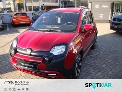 Rot Gebraucht 2024 Fiat Panda Cross Cross Kleinwagen | 15.990 € (Etwas zu teuer)