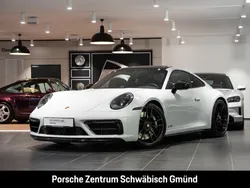 Porsche 911 Carrera 4 GTS