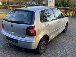 Silber Gebraucht 2002 VW Polo Highline Limousine | 1.700 € (Guter Preis)