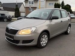 Beige Gebraucht 2014 Skoda Fabia Limousine | 4.490 € (Teuer)