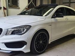Weiß Gebraucht 2016 Mercedes CLA45 AMG Shooting Brake AMG Kombi | 30.999 € (Fairer Preis)