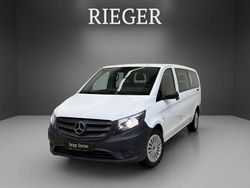 Weiß Gebraucht 2022 Mercedes Vito Van / Kleinbus | 33.899 € (Fairer Preis)