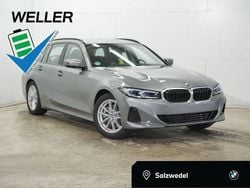 Skyscraper grau (grau) Gebraucht 2024 BMW 330e Comfort Edition Kombi | 39.950 € (Guter Preis)