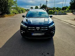 Schwarz Gebraucht 2022 Dacia Jogger Extreme Kombi | 13.840 € (Guter Preis)
