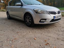 Silber Gebraucht 2012 Kia Ceed Sportswagon Kombi | 3.500 € (Guter Preis)