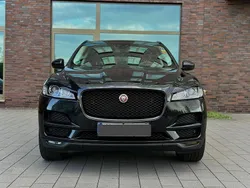 Schwarz Gebraucht 2017 Jaguar F-Pace SUV | 11.990 €