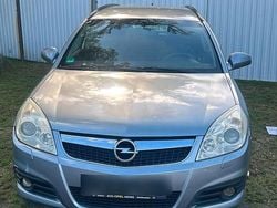 Silber Gebraucht 2005 Opel Vectra Kombi | 1.300 € (Guter Preis)