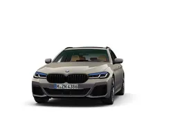 Gebraucht 2025 BMW 540 Efficient Dynamics Kombi | 56.930 € (Guter Preis)