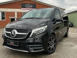Schwarz Gebraucht 2022 Mercedes V300 AMG line Van / Kleinbus | 45.999 € (Fairer Preis)