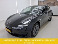 Schwarz Gebraucht 2020 Tesla Model 3 Standard Range Limousine | 18.400 € (Guter Preis)