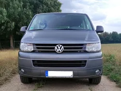 Grau Gebraucht 2010 VW T5 Van | 18.500 € (Teuer)