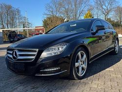 Schwarz Gebraucht 2013 Mercedes CLS350 Shooting Brake Kombi | 9.999 €
