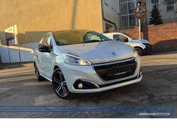 Weiß Gebraucht 2015 Peugeot 208 Allure GT-Line Kleinwagen | 8.480 € (Teuer)