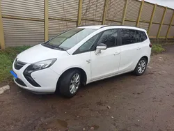 Weiß Gebraucht 2014 Opel Zafira Tourer Active Van / Kleinbus | 7.300 € (Fairer Preis)