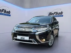 Schwarz Gebraucht 2020 Mitsubishi Outlander P-HEV Basis SUV | 21.300 € (Guter Preis)